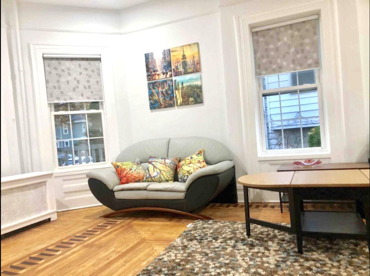Gorgeous Victorian House!! Entire Suite In Sam'S Home New York Exteriör bild